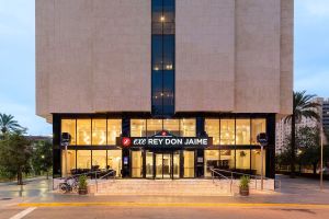 Atom Hoteles vende el Hotel Exe Rey Don Jaime