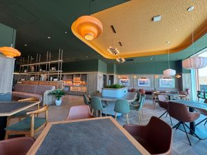 Silicius abre un hotel en el Centro Comercial Thader