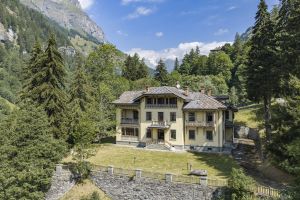 A la venta por 2,9 millones la villa alpina de ‘La Casa Gucci’