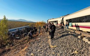 Renfe bloquea la venta de billetes entre Madrid y Andalucía hasta diciembre tras el accidente de Urda